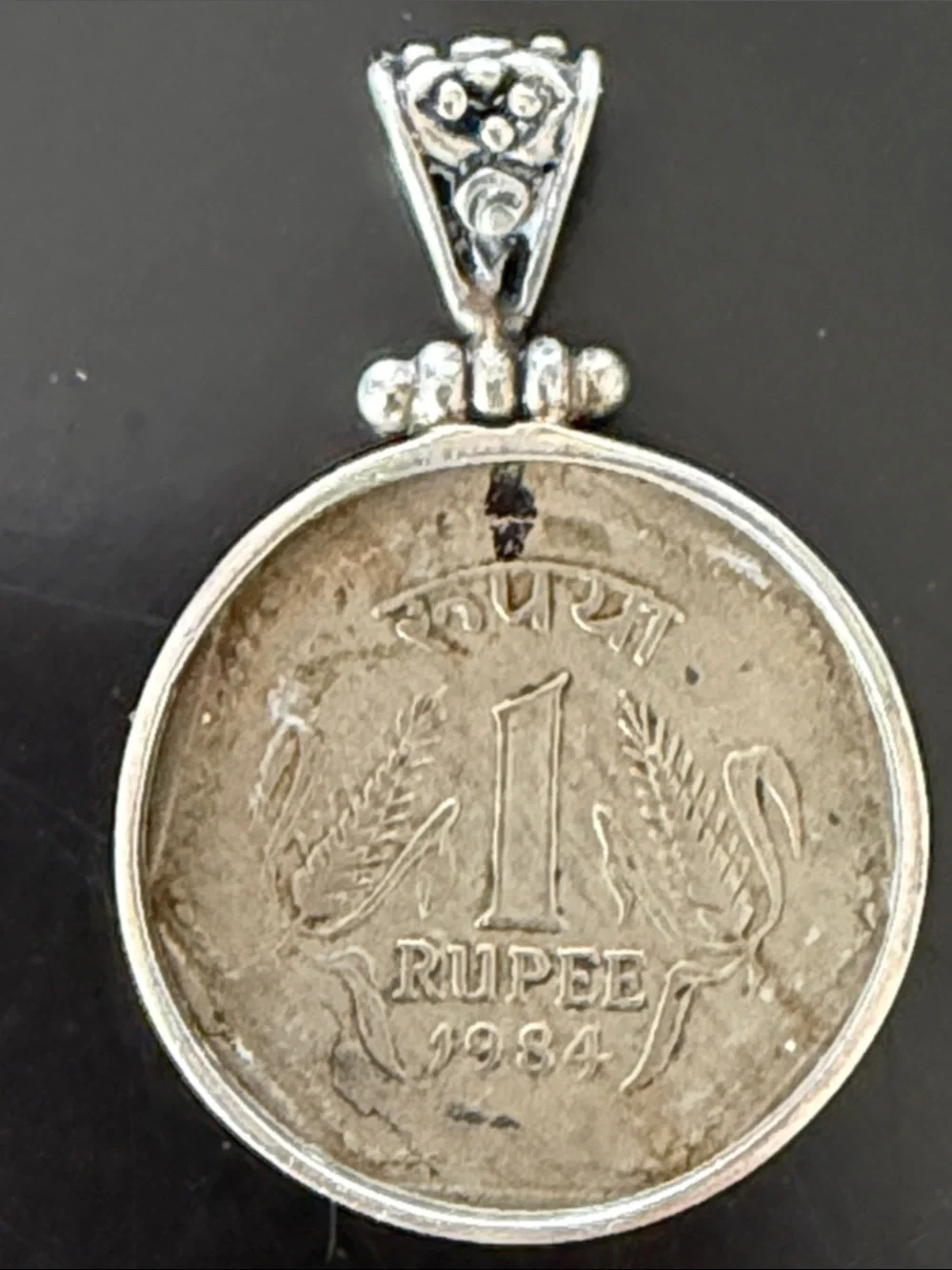 Indian 1 Rupee Cased Silver Pendant 1984